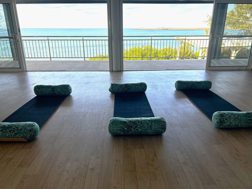 Stockton yoga, Stockton Surf Life Saving Club